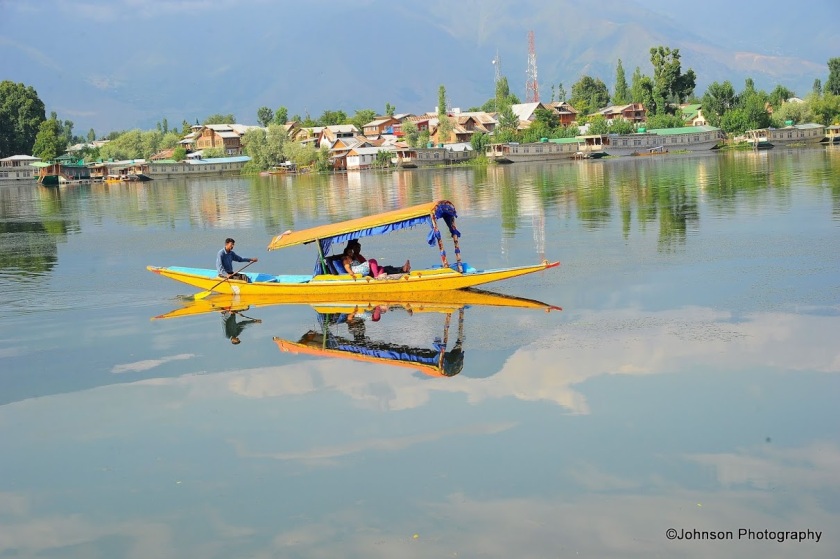Dal Lake - the shikhara boat with tourists 